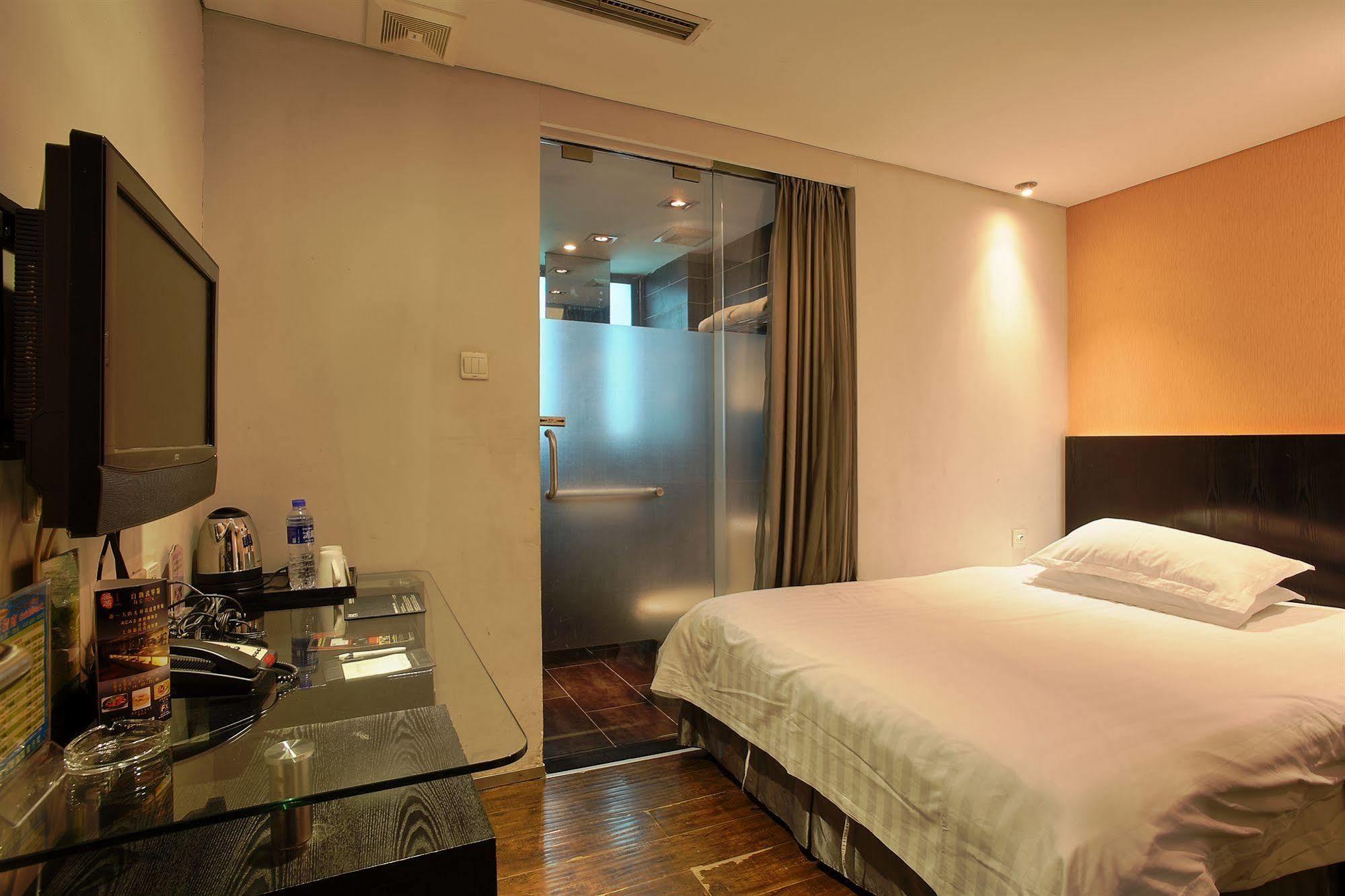 Fx Hotel Xujiahui - Shanghai Stadium Branch Exterior foto
