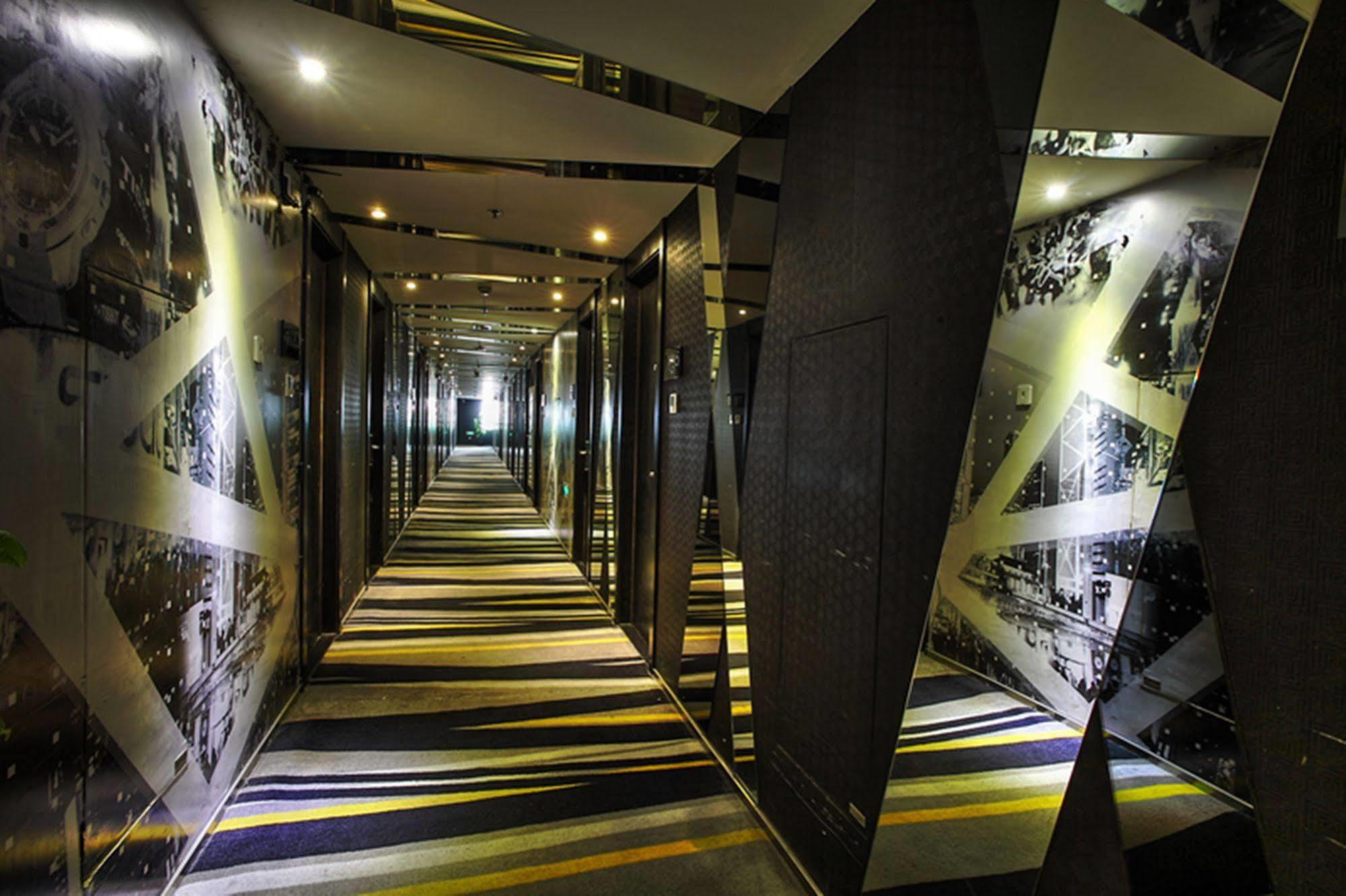Fx Hotel Xujiahui - Shanghai Stadium Branch Exterior foto
